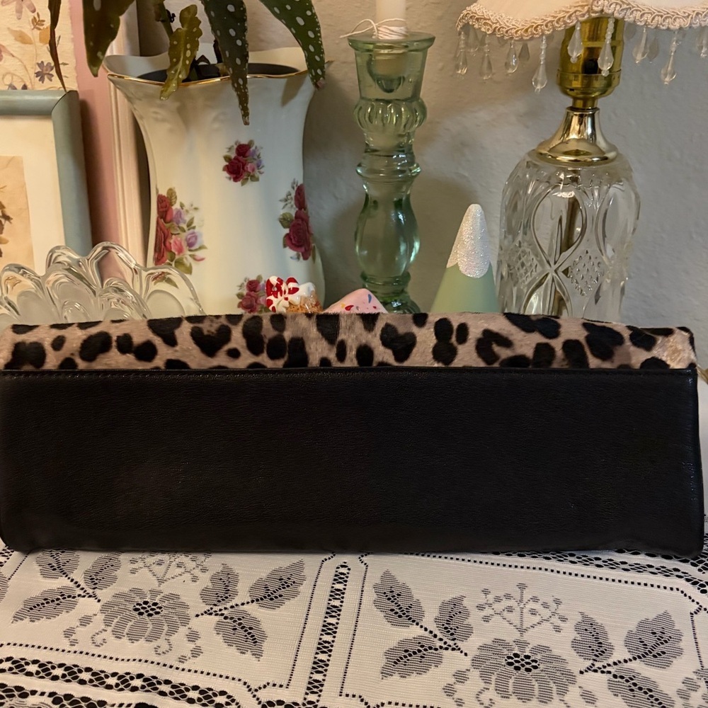 *EUC* Kate Spade New York "Rivas Street Haircalf Milou" clutch - Picture 4 of 7